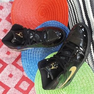 Nike Air Jordan 1 Retro GS Metallic Gold